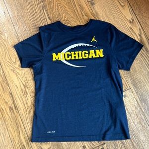Boy’s Nike Jordan Michigan t shirt size L